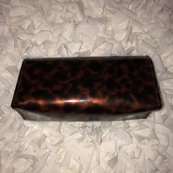 Preowned Gorgeous Tortoise Shell Tory Burch  Case - Picture 7 of 8